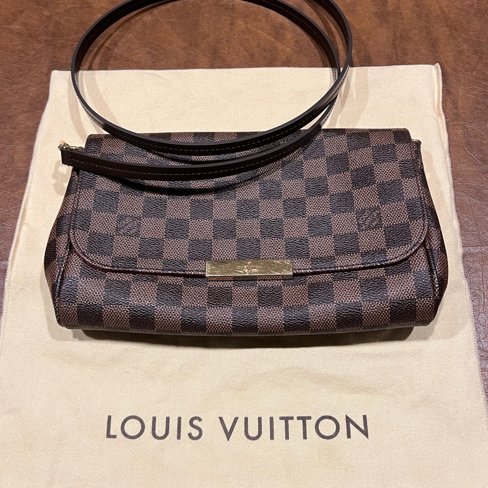 LOUIS VUITTON Damier Ebene Favorite MM Bag
